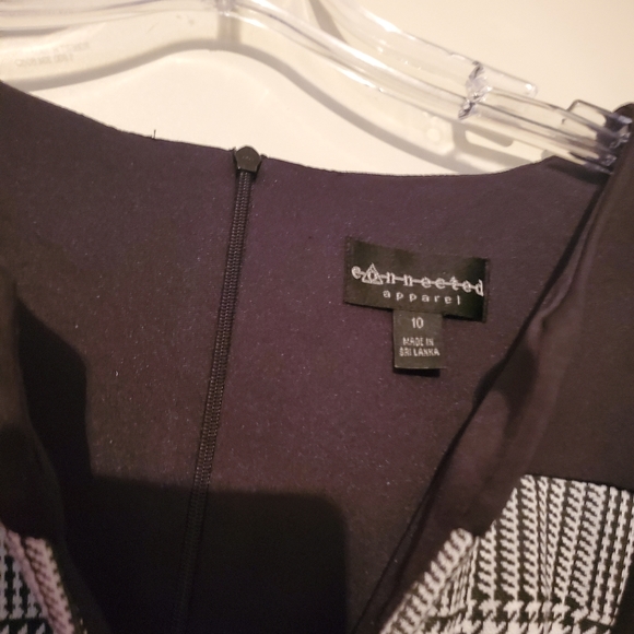 Dress - Picture 5 of 5